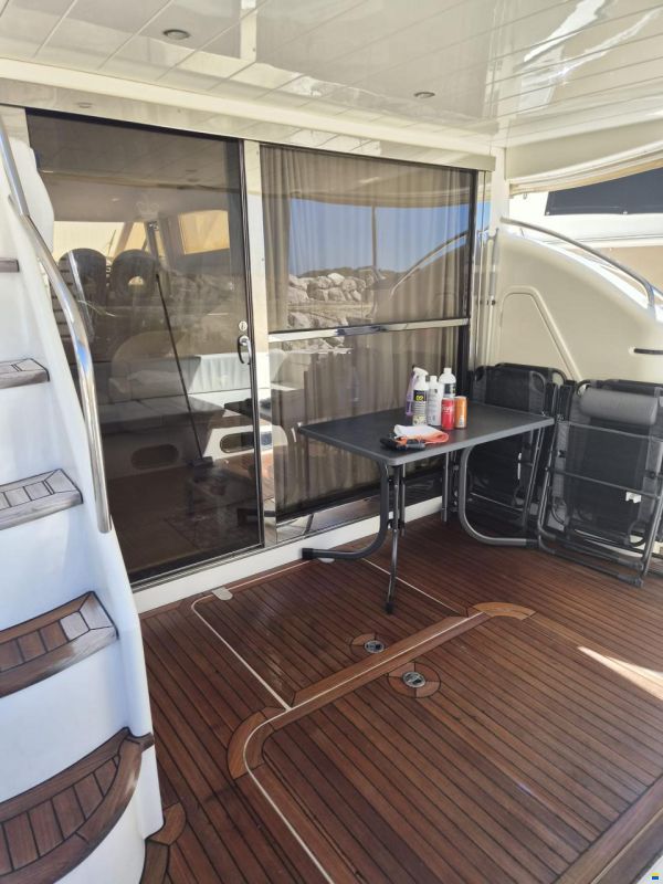 Princess 61