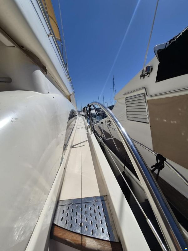 Princess 61