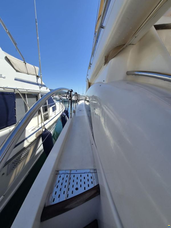 Princess 61