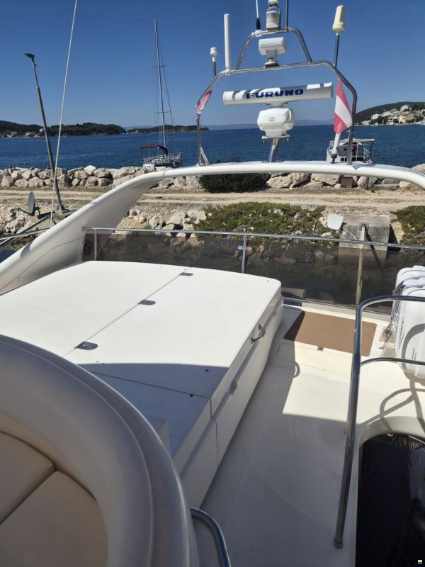 Princess 61