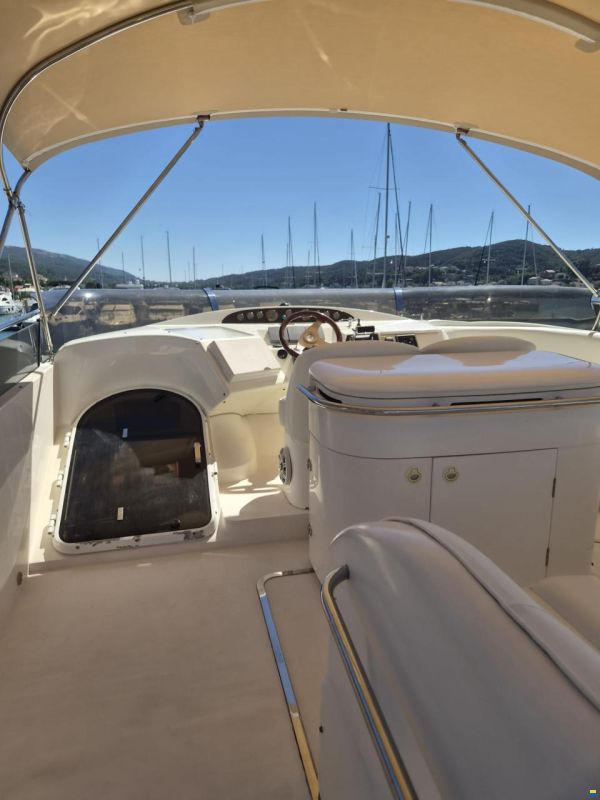 Princess 61