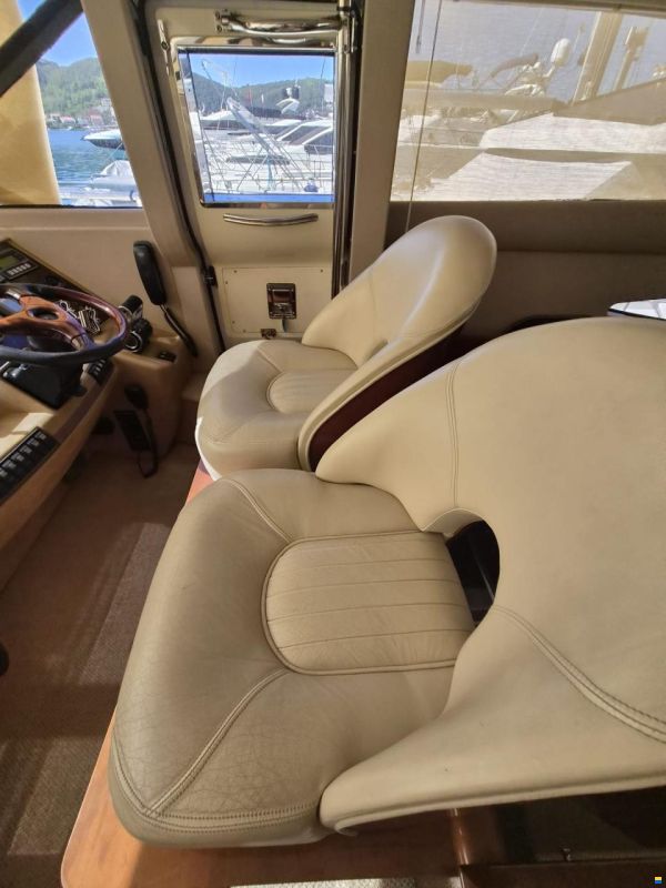 Princess 61