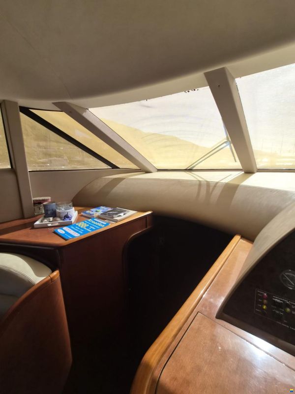 Princess 61