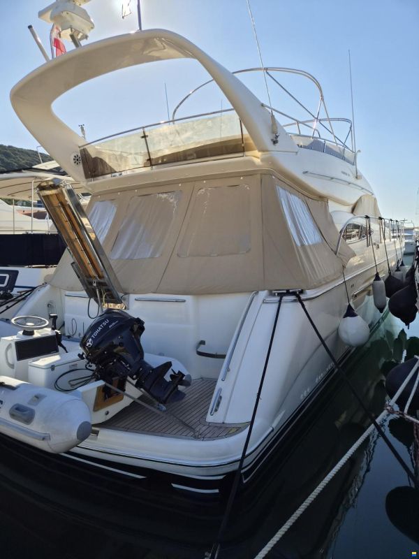 Princess 61