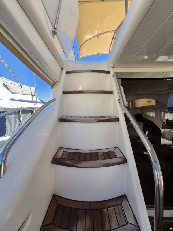 Princess 61