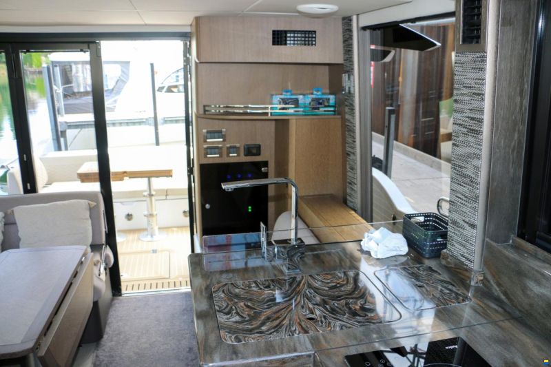 Galeon 420 Fly