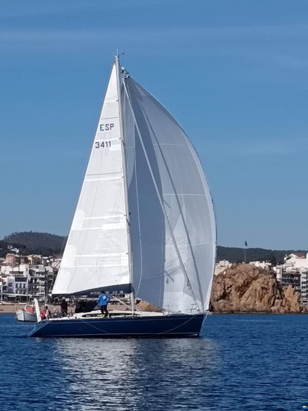 Poncin Diva 38