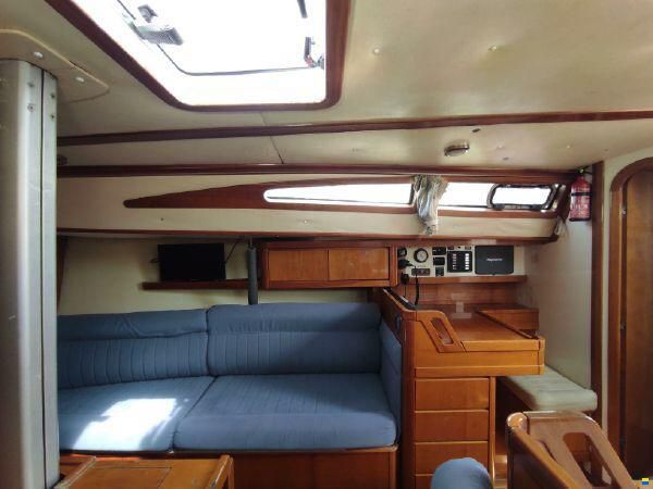 Poncin Diva 38