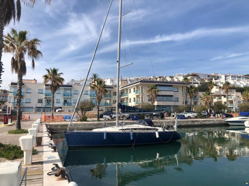 Poncin Diva 38