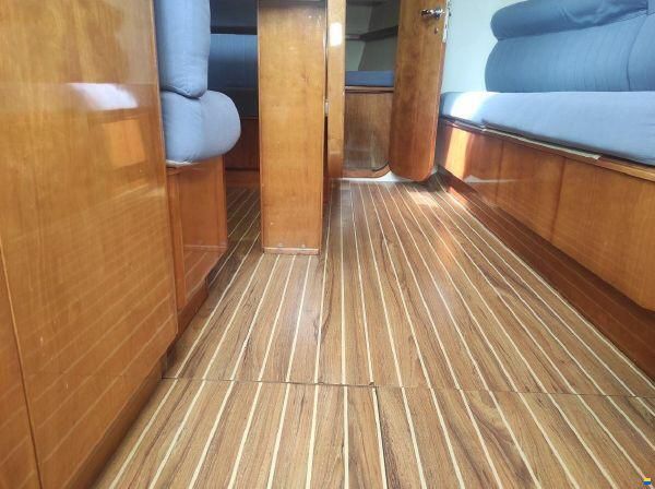 Poncin Diva 38
