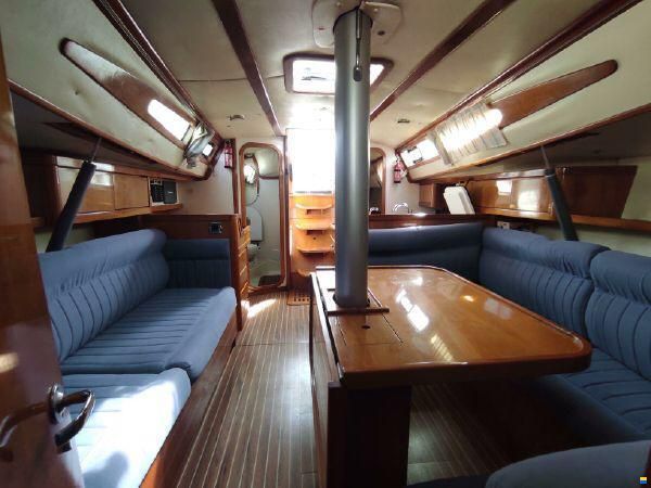 Poncin Diva 38
