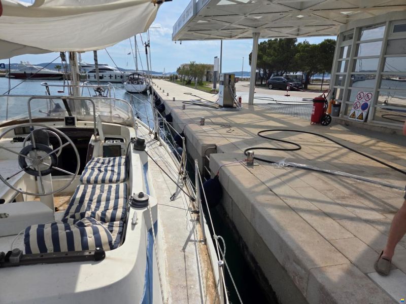 Coronado 35