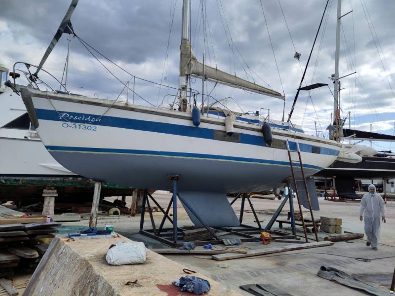 Coronado 35