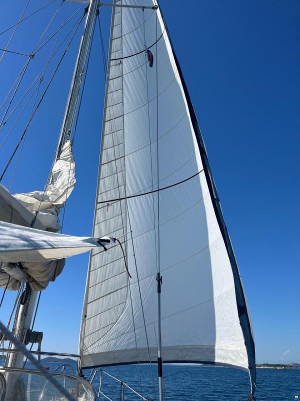 Coronado 35