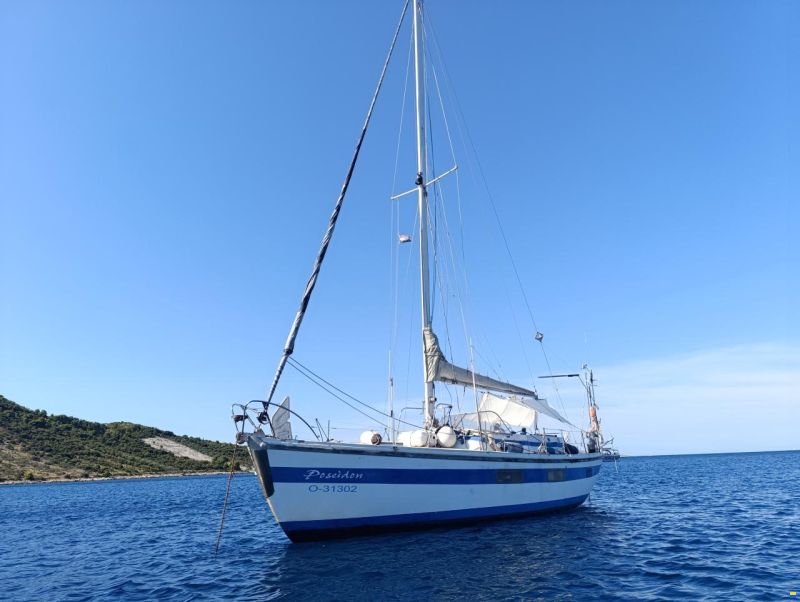 Coronado 35