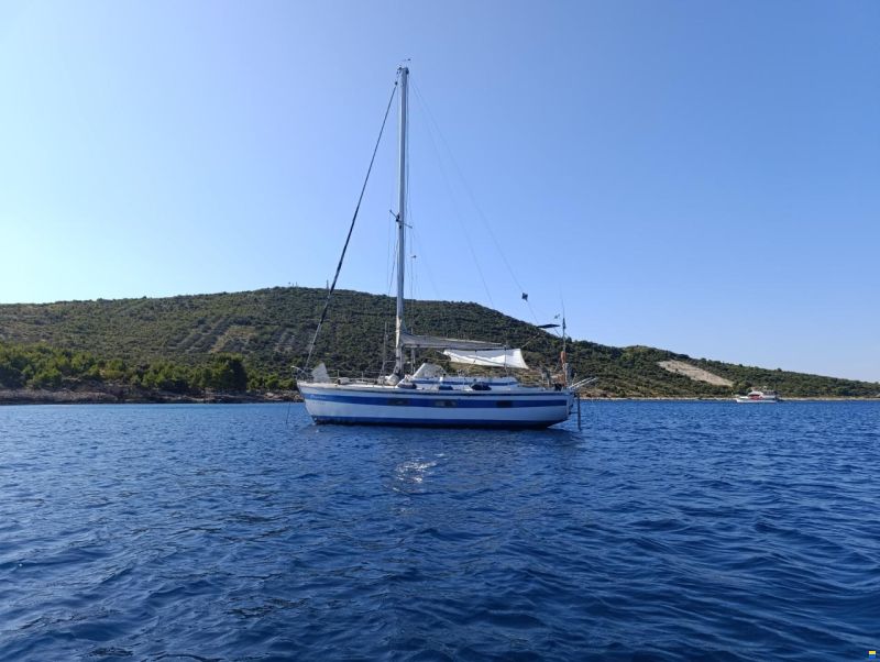 Coronado 35