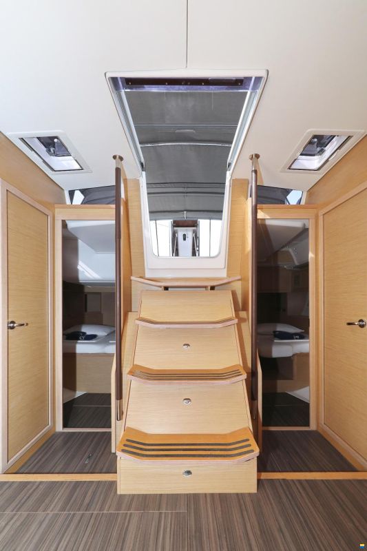 Dufour 530