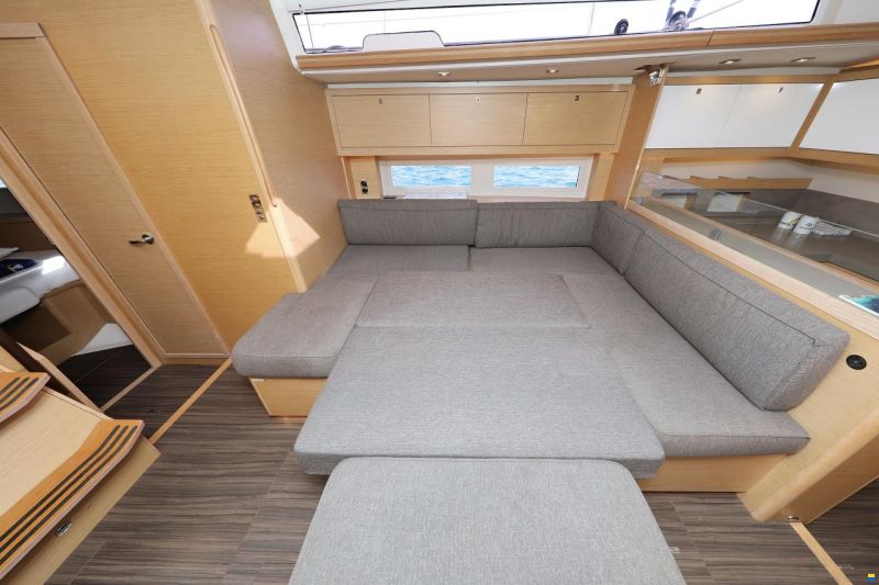 Dufour 530