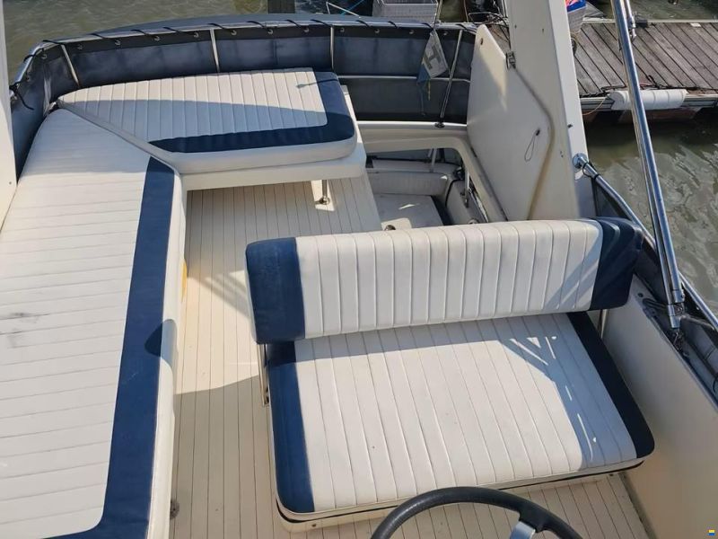 Princess 330 Fly