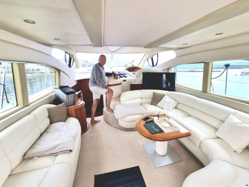 Azimut 46 Fly