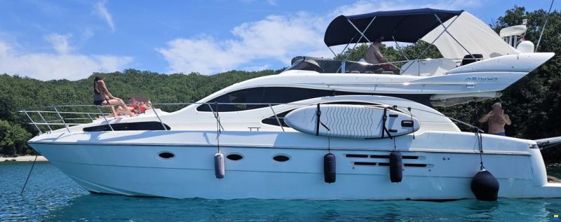 Azimut 46 Fly