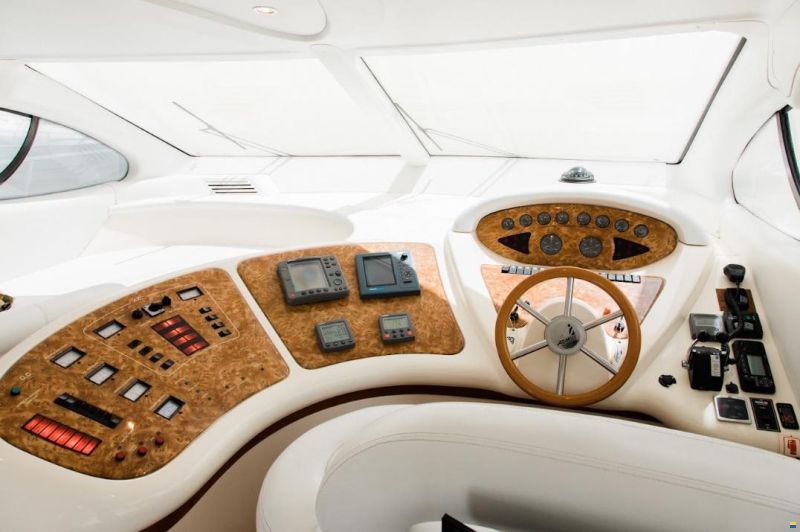 Azimut 46 Fly