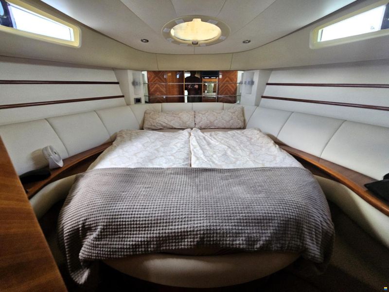 Azimut 46 Fly