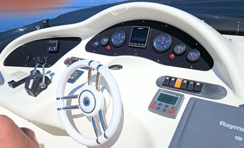 Azimut 46 Fly