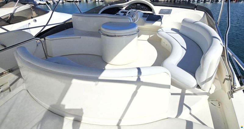 Azimut 46 Fly