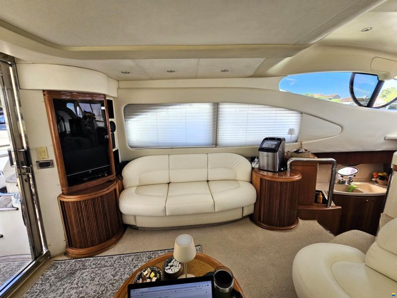 Azimut 46 Fly