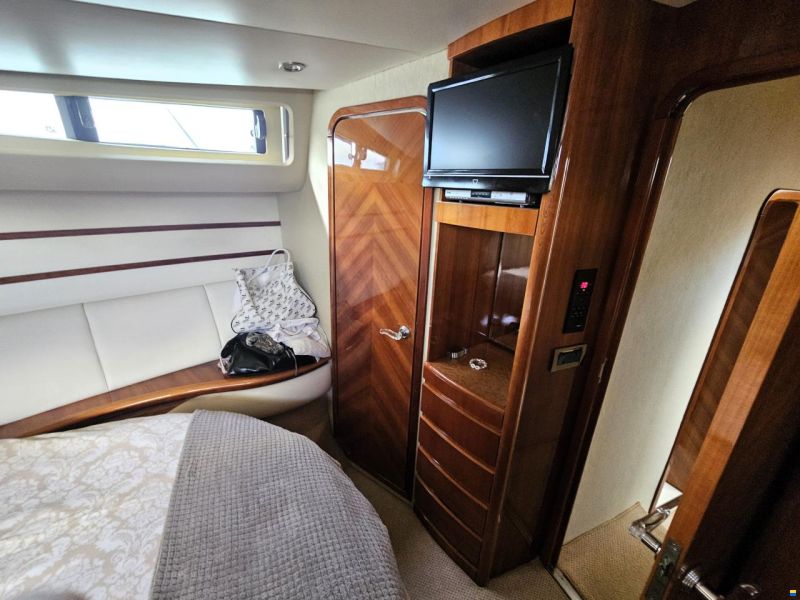 Azimut 46 Fly