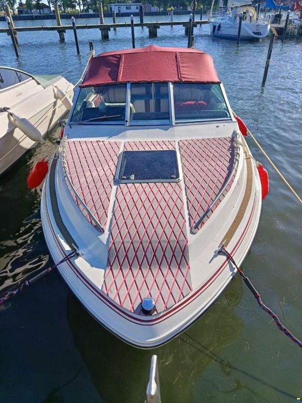Sea Ray 200