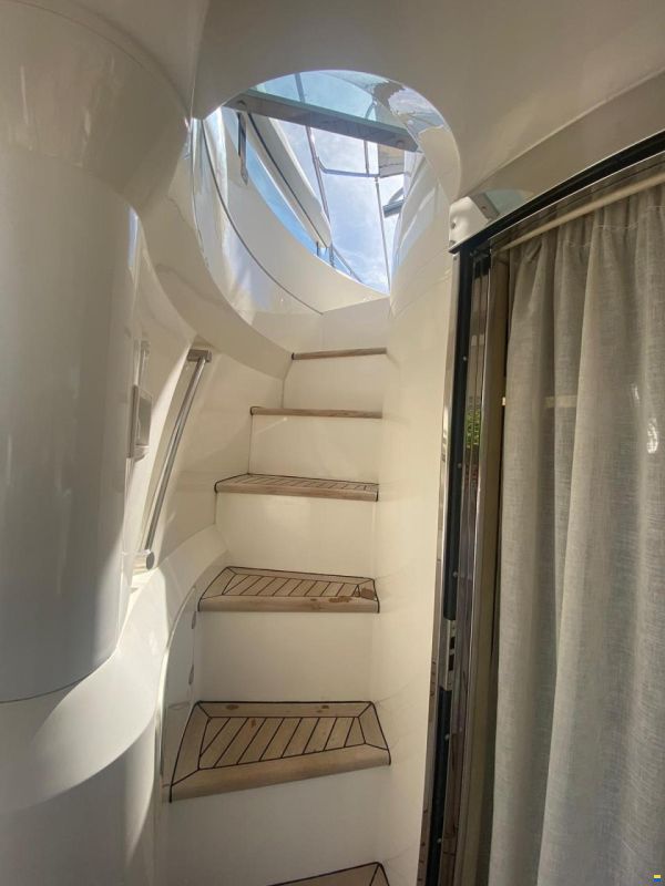 Fairline Squadron 62