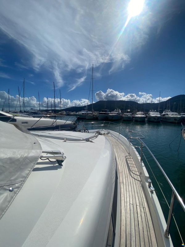 Fairline Squadron 62