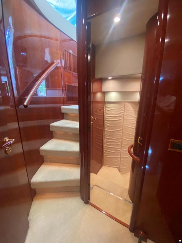 Fairline Squadron 62