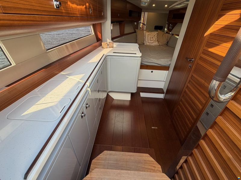 Windy Shamal 37
