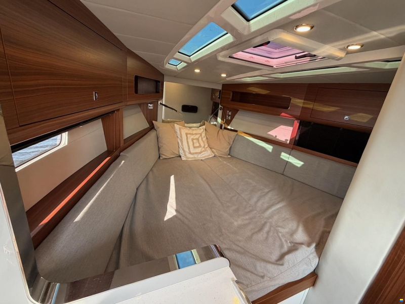 Windy Shamal 37