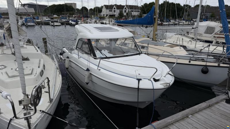 Beneteau Antares 7