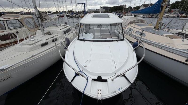 Beneteau Antares 7
