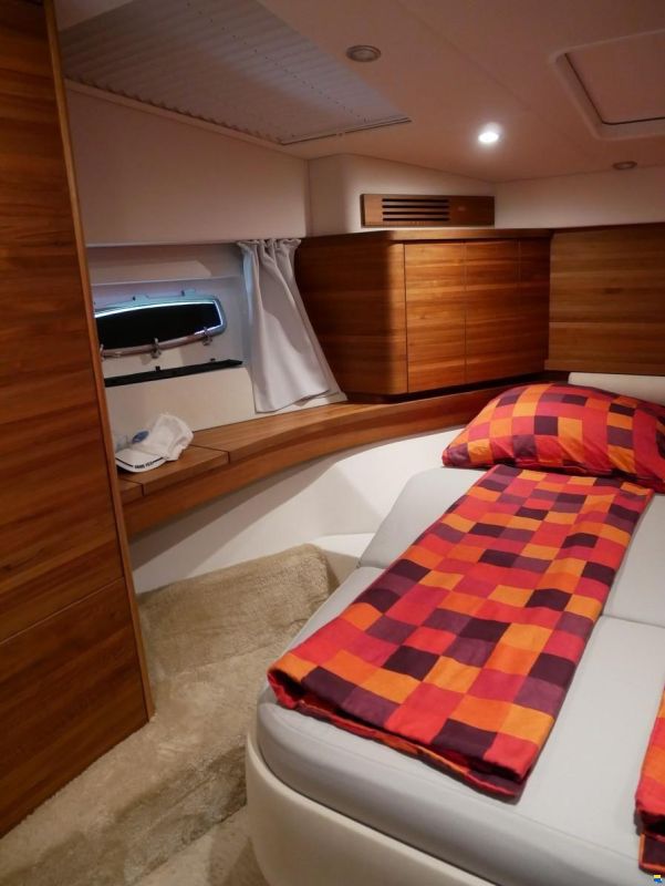 Sealine T50