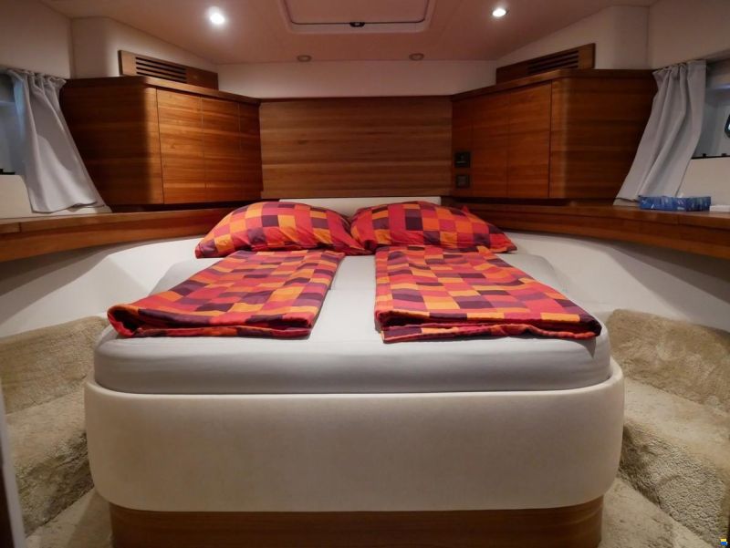 Sealine T50