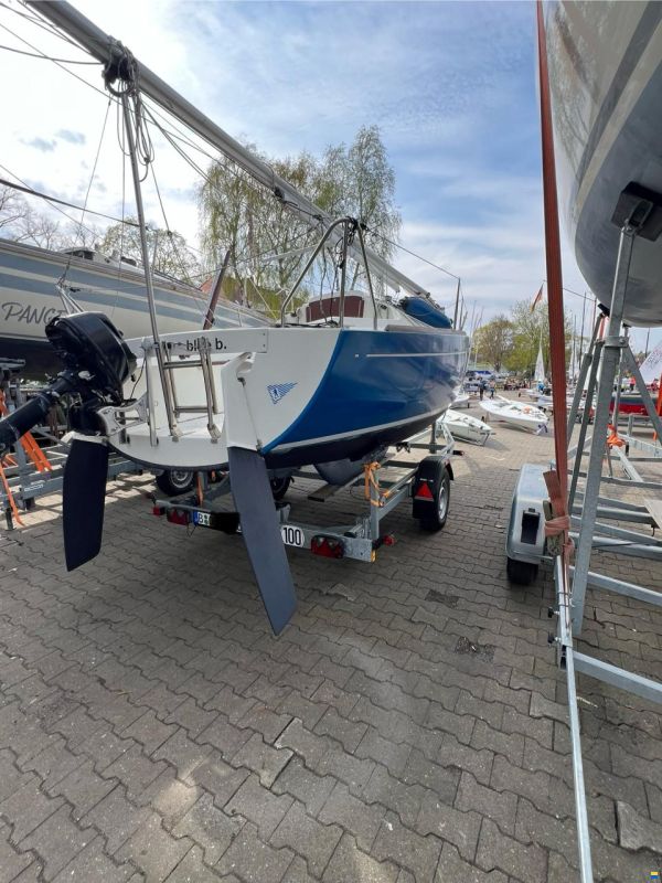 Beneteau First 210