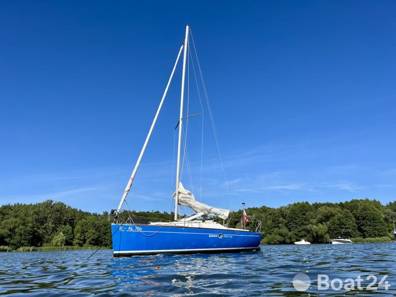 Beneteau First 210