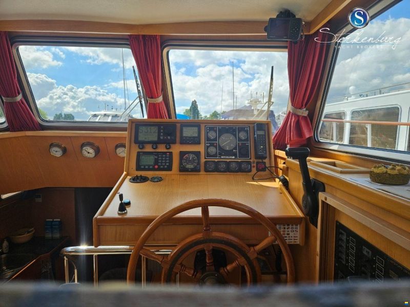 Pilot 44