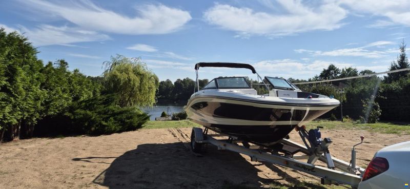 Sea Ray 19SPXE