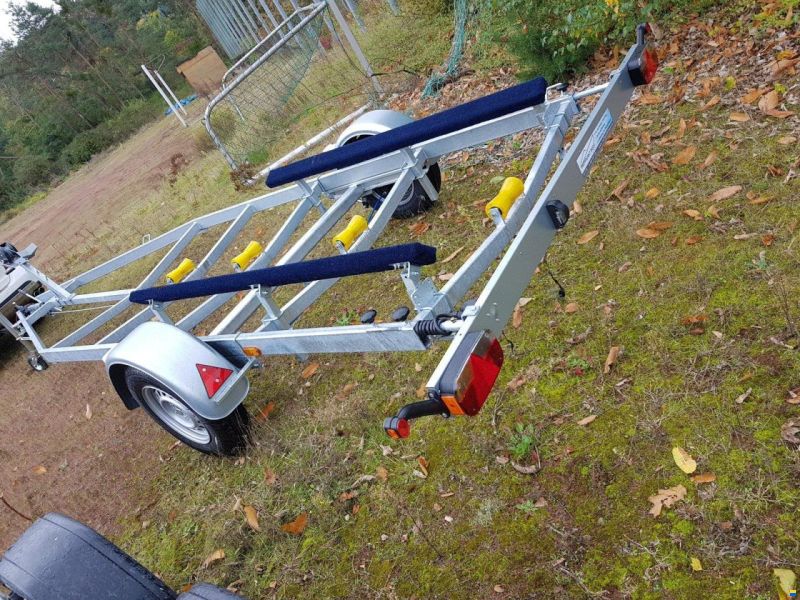 TREFFPUNKT-BOOT PILOB 1,5 - 3,65 T MOTOR