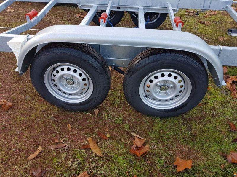 TREFFPUNKT-BOOT PILOB 1,5 - 3,65 T MOTOR