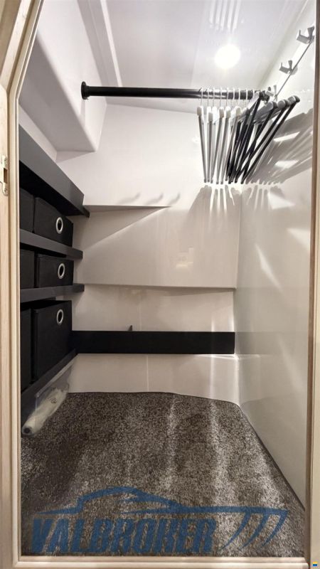 Axopar 45 Cross Cabin