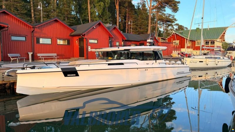 Axopar 45 Cross Cabin