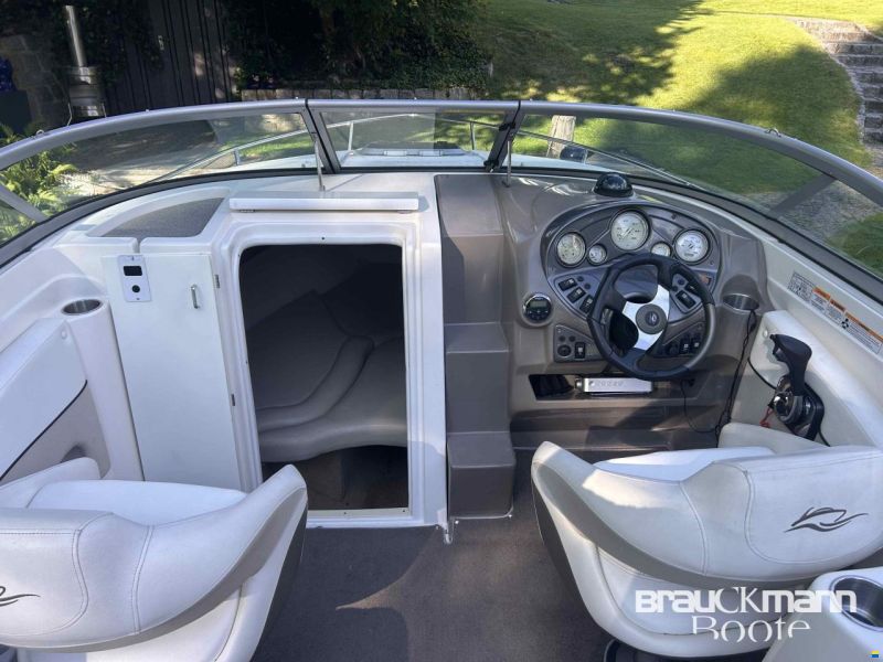 Rinker Captiva 246